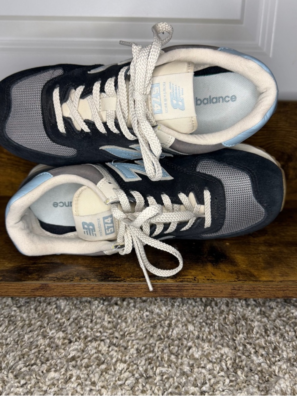 New Balance | Women’s 574v2 Sneakers - Picture 6 of 9